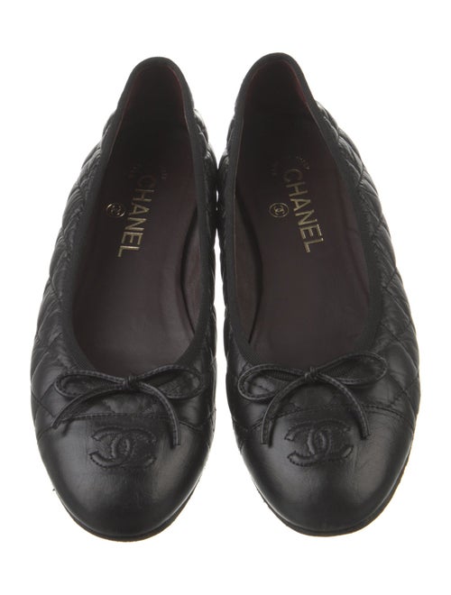 Chanel Interlocking CC Logo Leather Ballet Flats