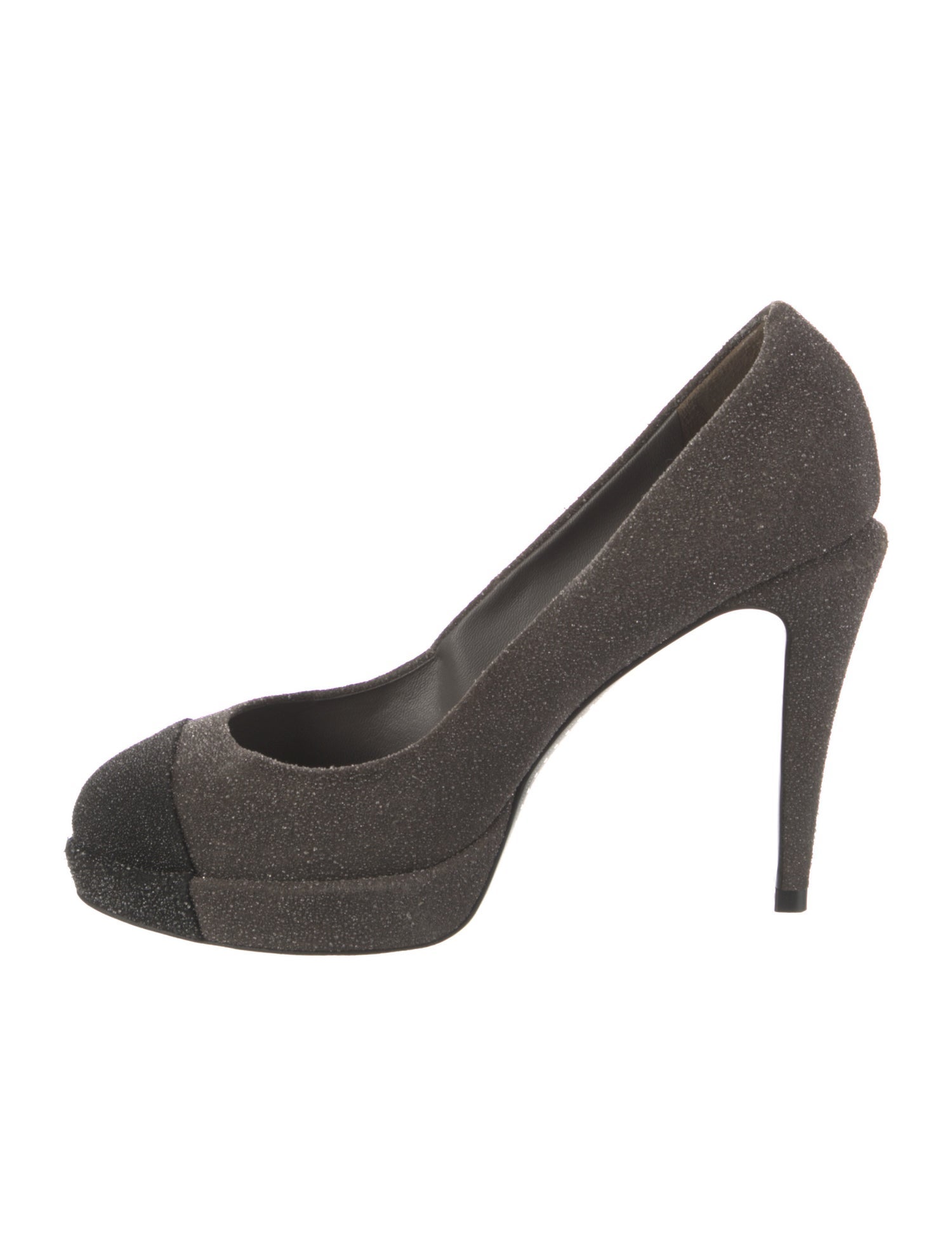 Chanel Interlocking CC Logo Suede Pumps