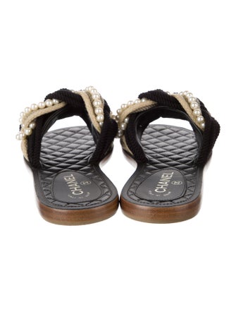 Chanel 2017 Interlocking CC Logo Slides