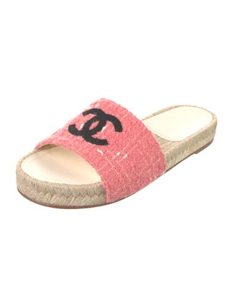 Chanel 2020 Interlocking CC Logo Espadrilles