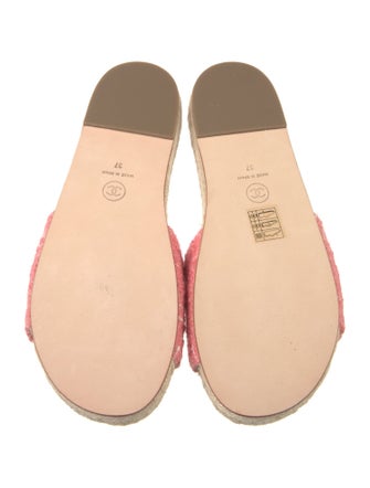 Chanel 2020 Interlocking CC Logo Espadrilles