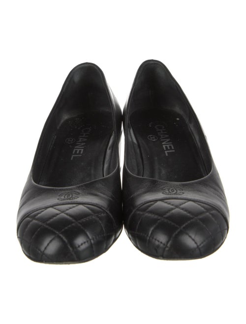 Chanel 2017 Interlocking CC Logo Pumps
