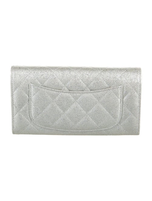 Chanel 2021-2022 Interlocking CC Logo Trifold Wallet