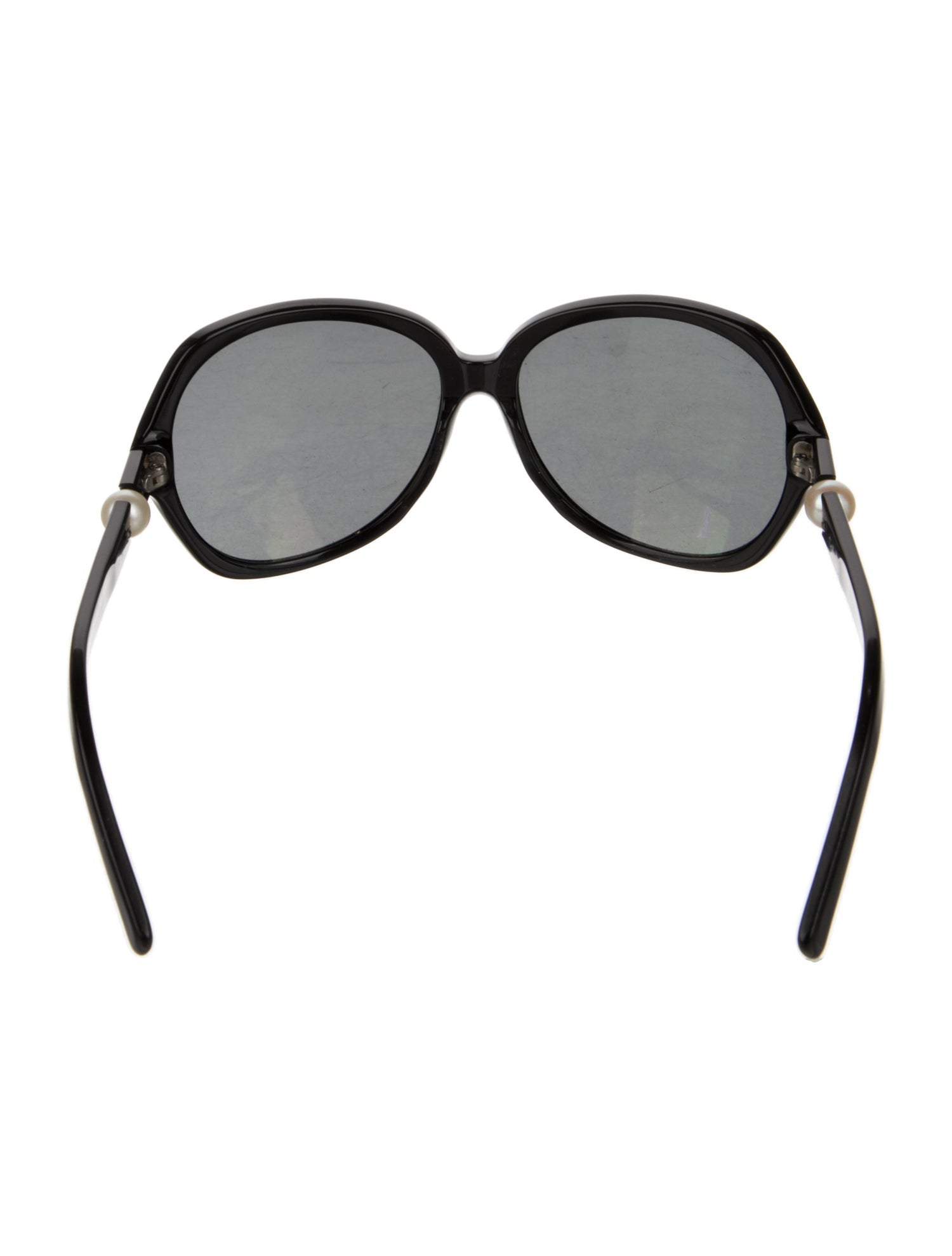Chanel Collection Perle Interlocking CC Logo Sunglasses