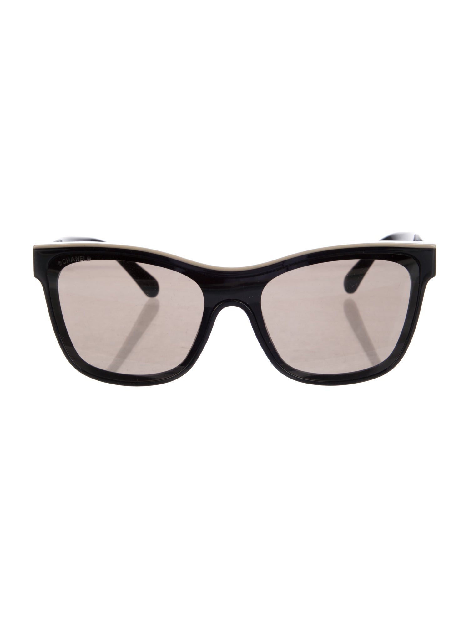 Chanel Interlocking CC Logo Wayfarer Sunglasses