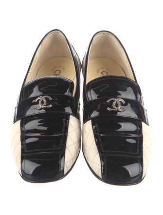 Chanel 2019 Interlocking CC Logo Loafers