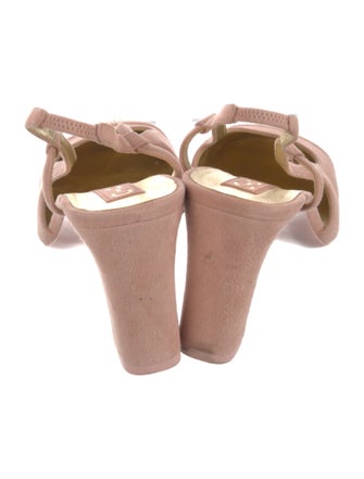 Chanel 2024 Interlocking CC Logo Slingback Pumps