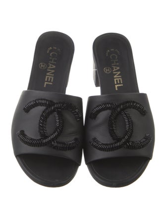 Chanel 2019 Interlocking CC Logo Slides