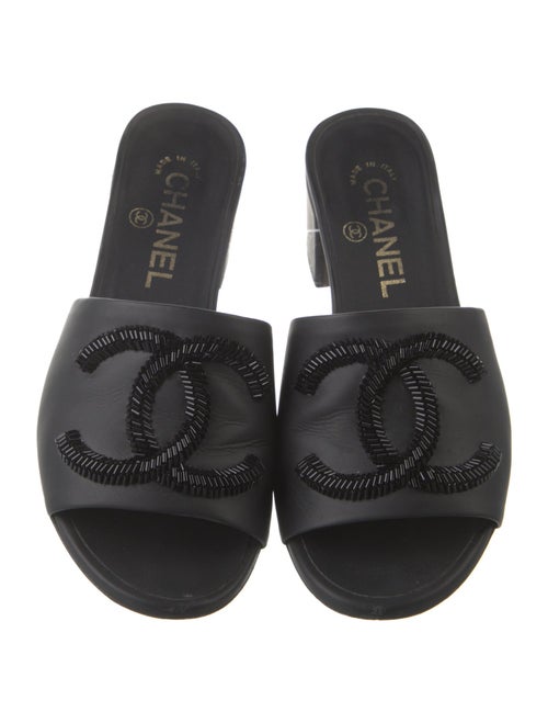 Chanel 2019 Interlocking CC Logo Slides