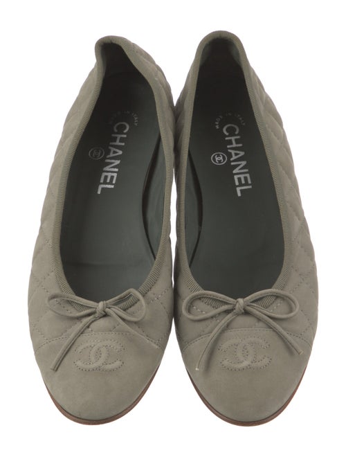Chanel Interlocking CC Logo Suede Ballet Flats
