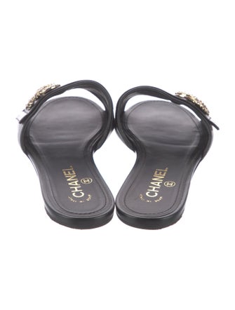 Chanel Slides Interlocking CC Logo Slides