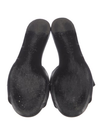 Chanel Slides Interlocking CC Logo Slides