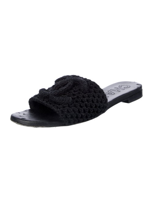 Chanel Interlocking CC Logo Slides