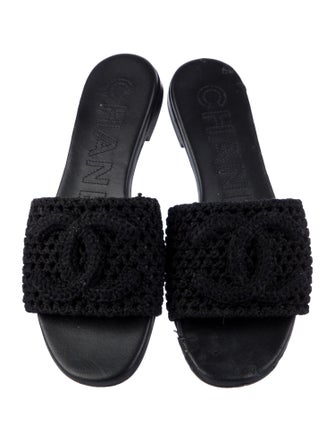 Chanel Interlocking CC Logo Slides