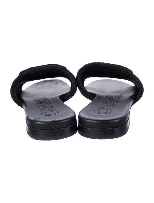 Chanel Interlocking CC Logo Slides
