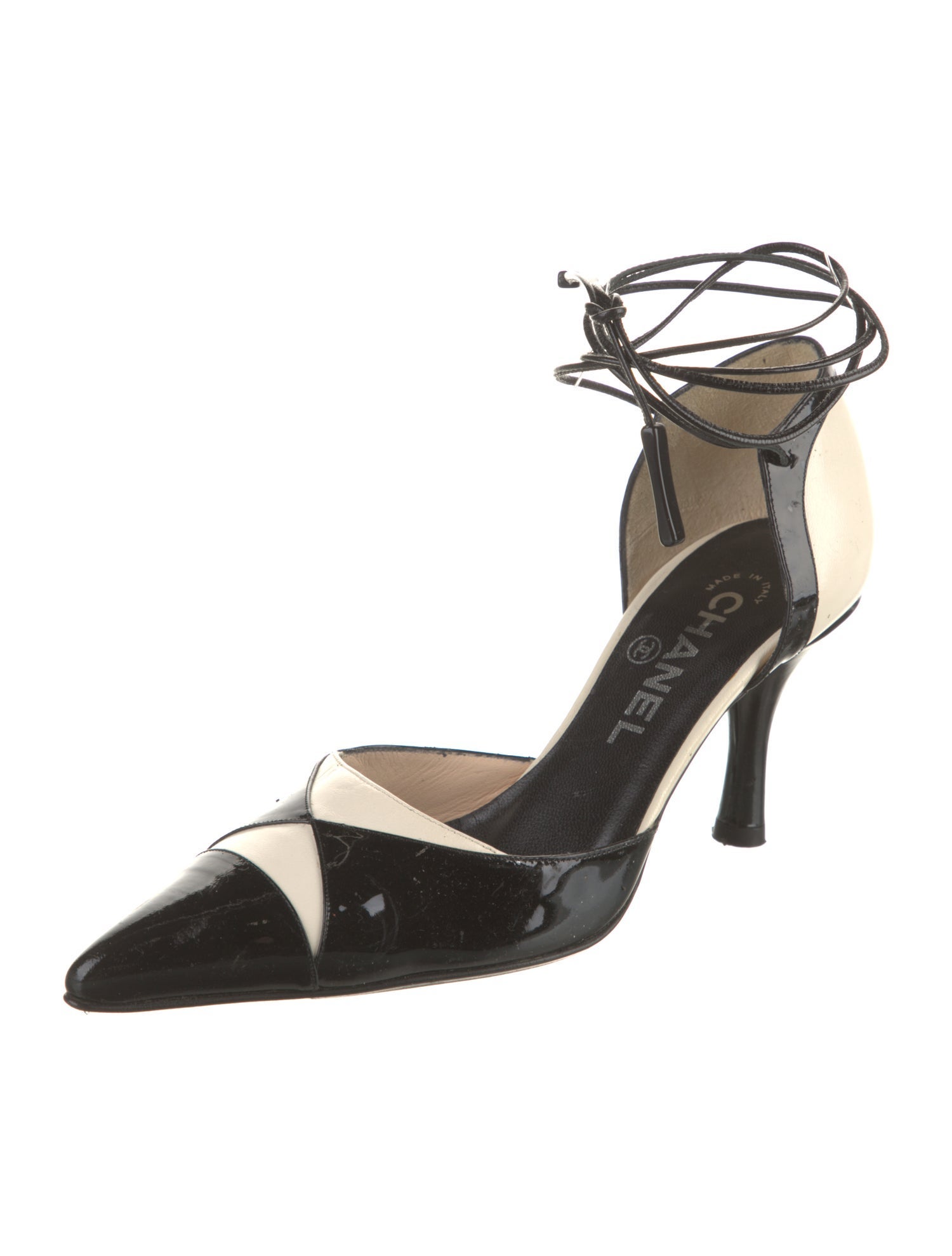 Chanel Interlocking CC Logo Patent Leather D'Orsay Pumps