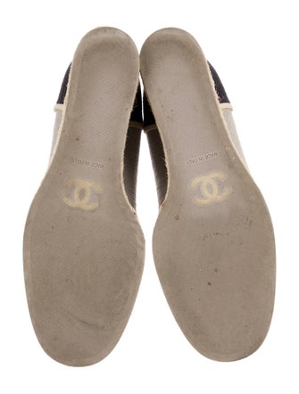 Chanel Interlocking CC Logo Canvas Pumps