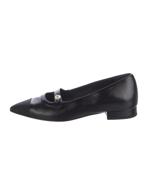 Chanel Interlocking CC Logo Leather Ballet Flats