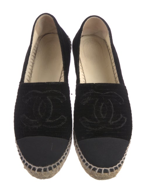 Chanel 2017 Interlocking CC Logo Espadrilles