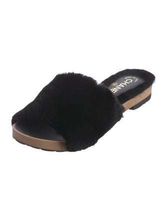 Chanel 2017 Interlocking CC Logo Slides w/ Tags