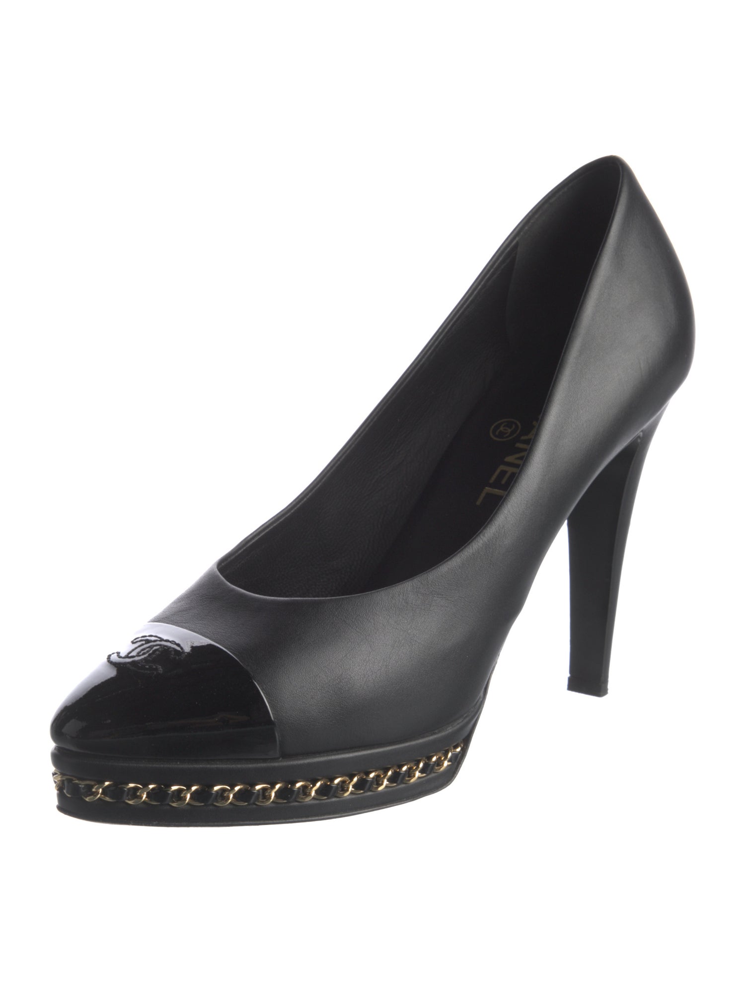 Chanel Interlocking CC Logo Leather Pumps