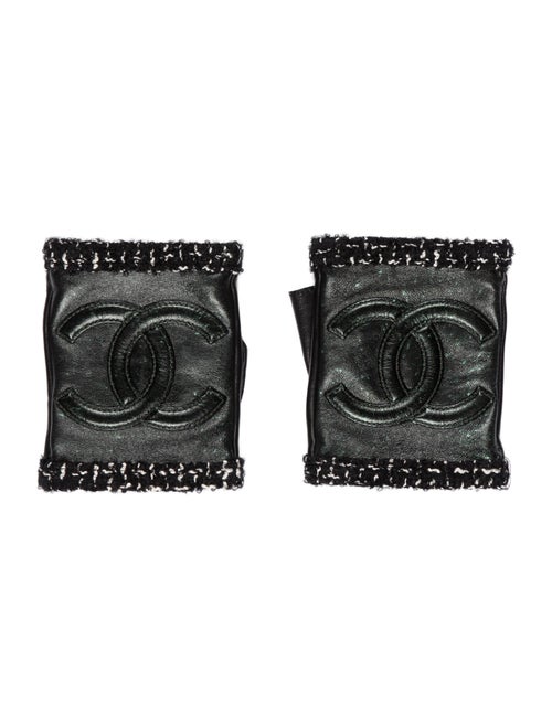 Chanel Lambskin Tweed CC Fingerless Gloves