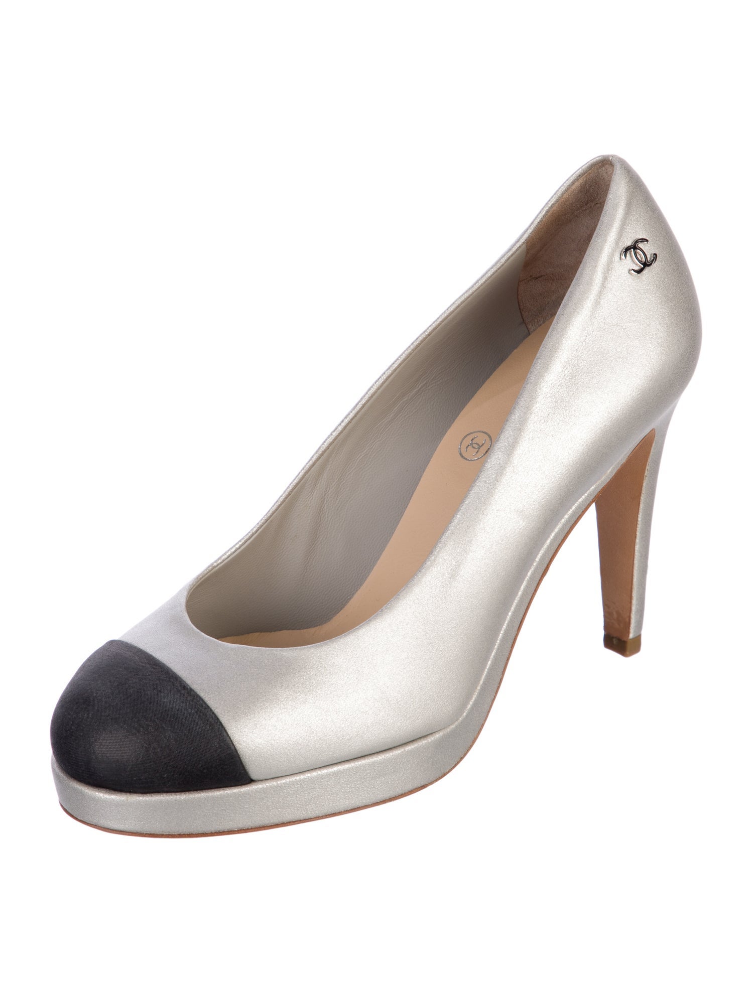 Chanel 2015 Interlocking CC Logo Pumps