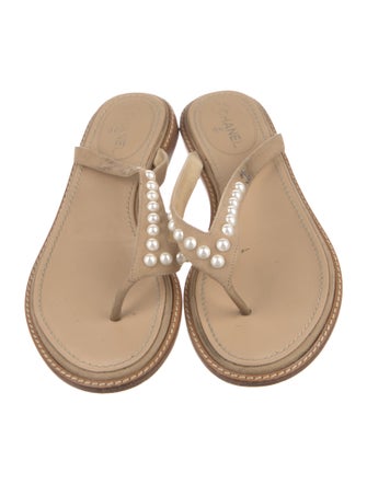 Chanel 2019 Interlocking CC Logo Flip Flops