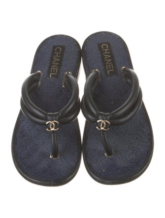 Chanel 2022 Interlocking CC Logo Flip Flops