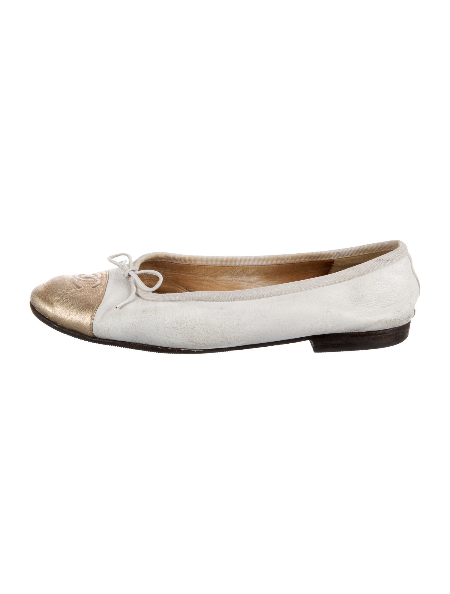 Chanel Interlocking CC Logo Leather Ballet Flats