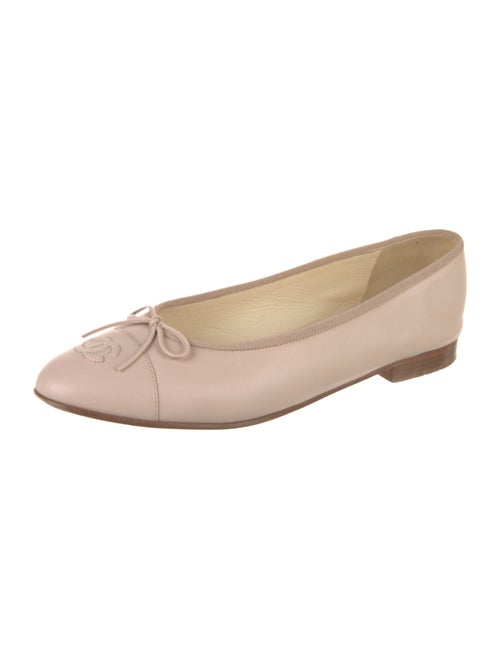 Chanel Interlocking CC Logo Leather Ballet Flats
