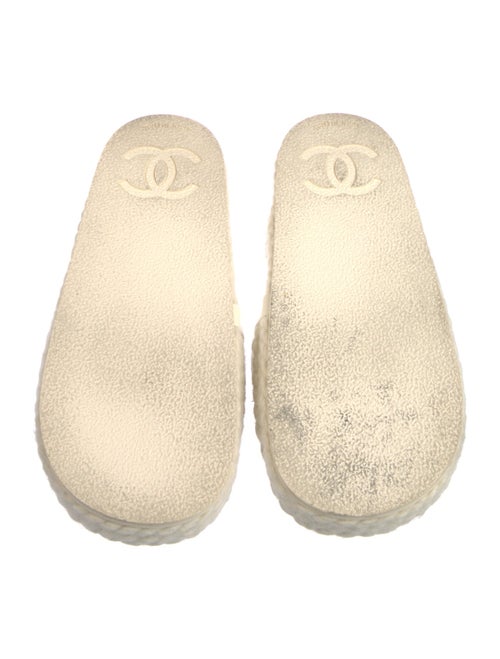 Chanel 2022 Interlocking CC Logo Espadrilles