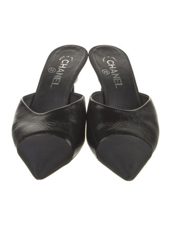 Chanel Interlocking CC Logo Leather Mules