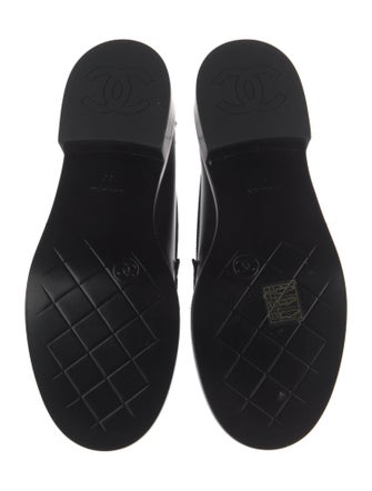Chanel 2024 Interlocking CC Logo Loafers