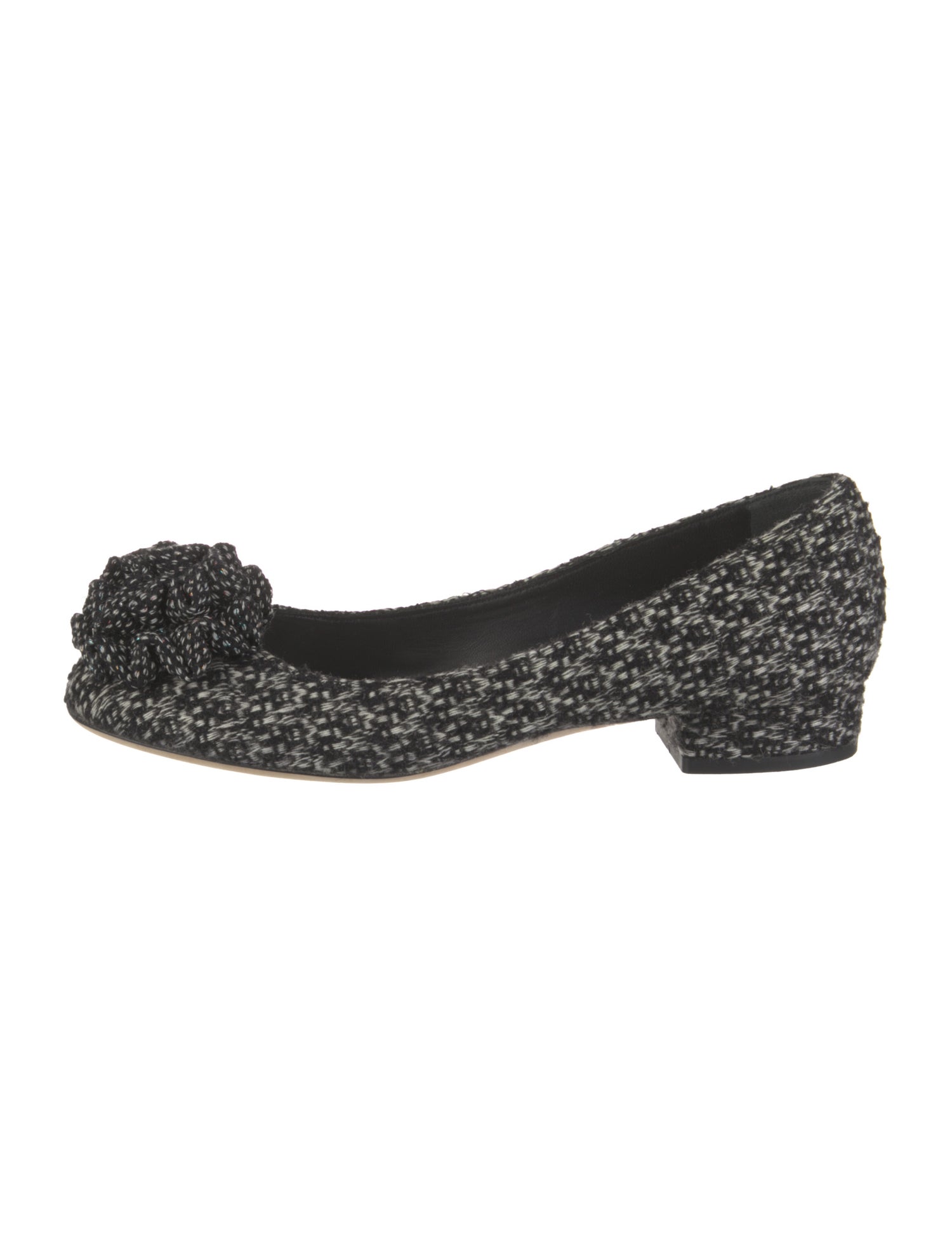 Chanel Interlocking CC Logo Tweed Pumps