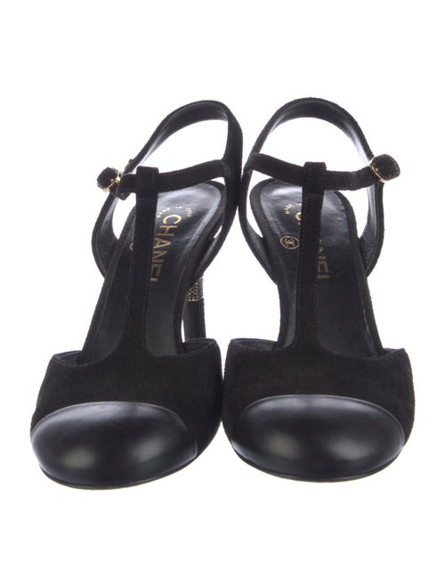 Chanel 2022 Interlocking CC Logo T-Strap Pumps