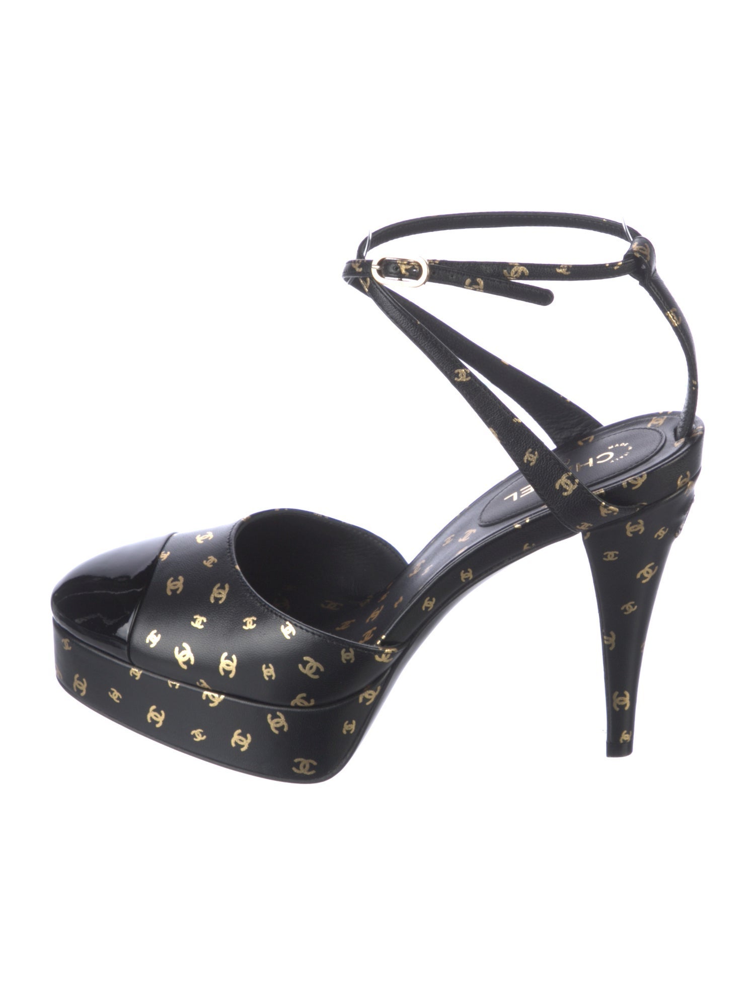 Chanel 2023 Interlocking CC Logo D'Orsay Pumps