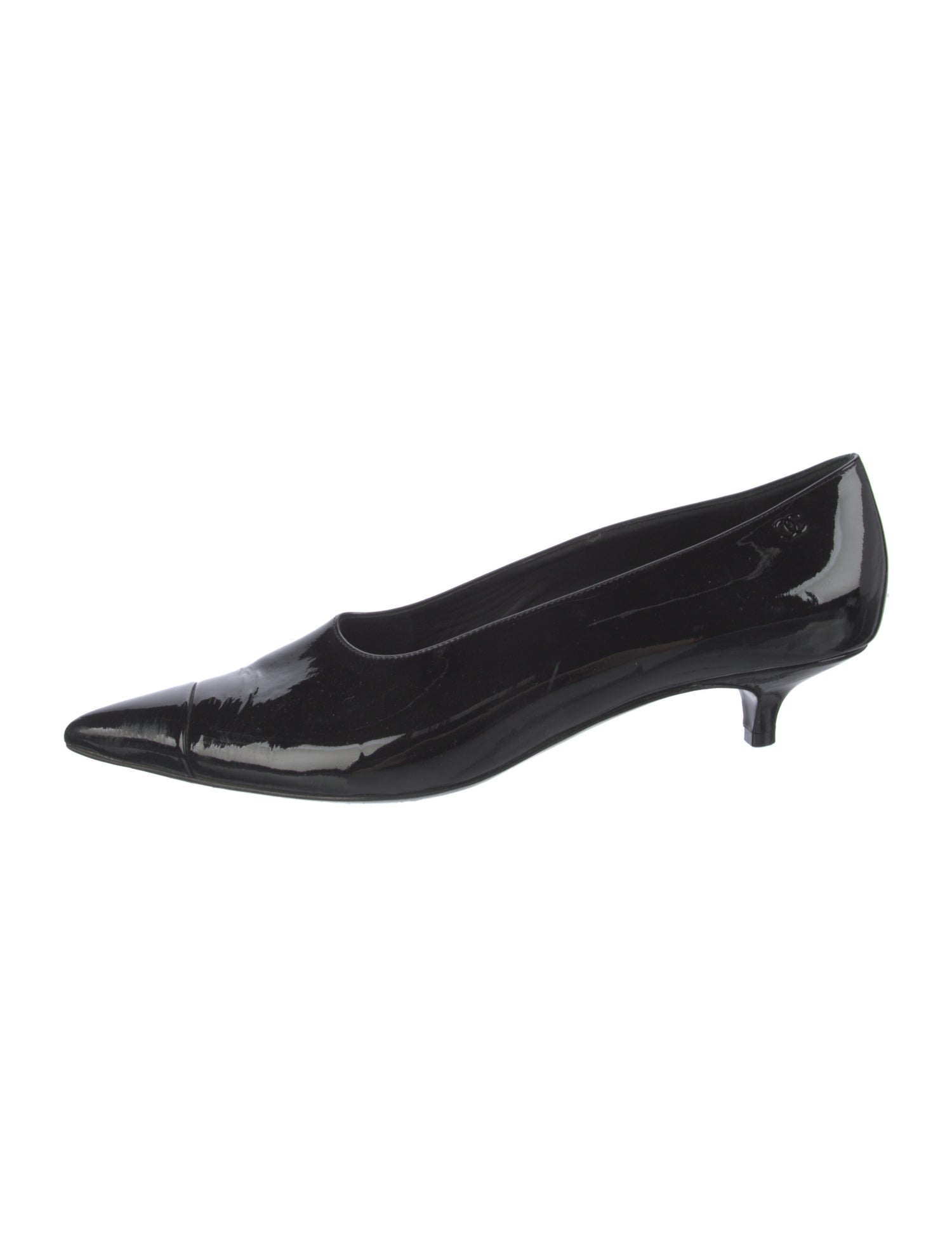 Chanel Interlocking CC Logo Patent Leather Pumps