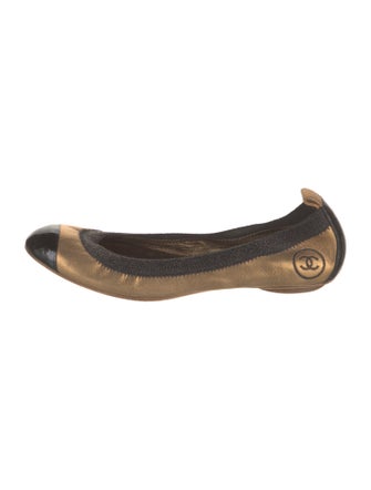 Chanel Interlocking CC Logo Leather Flats
