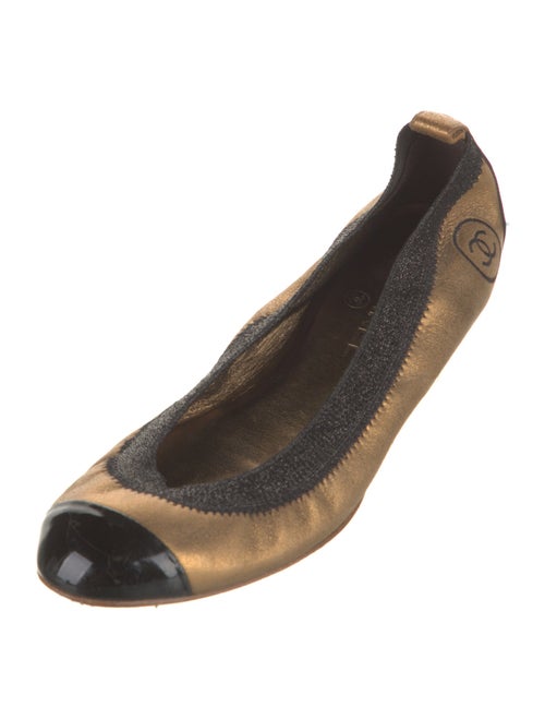 Chanel Interlocking CC Logo Leather Flats