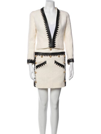 Chanel 2015 Metiers d'Art Collection Skirt Suit