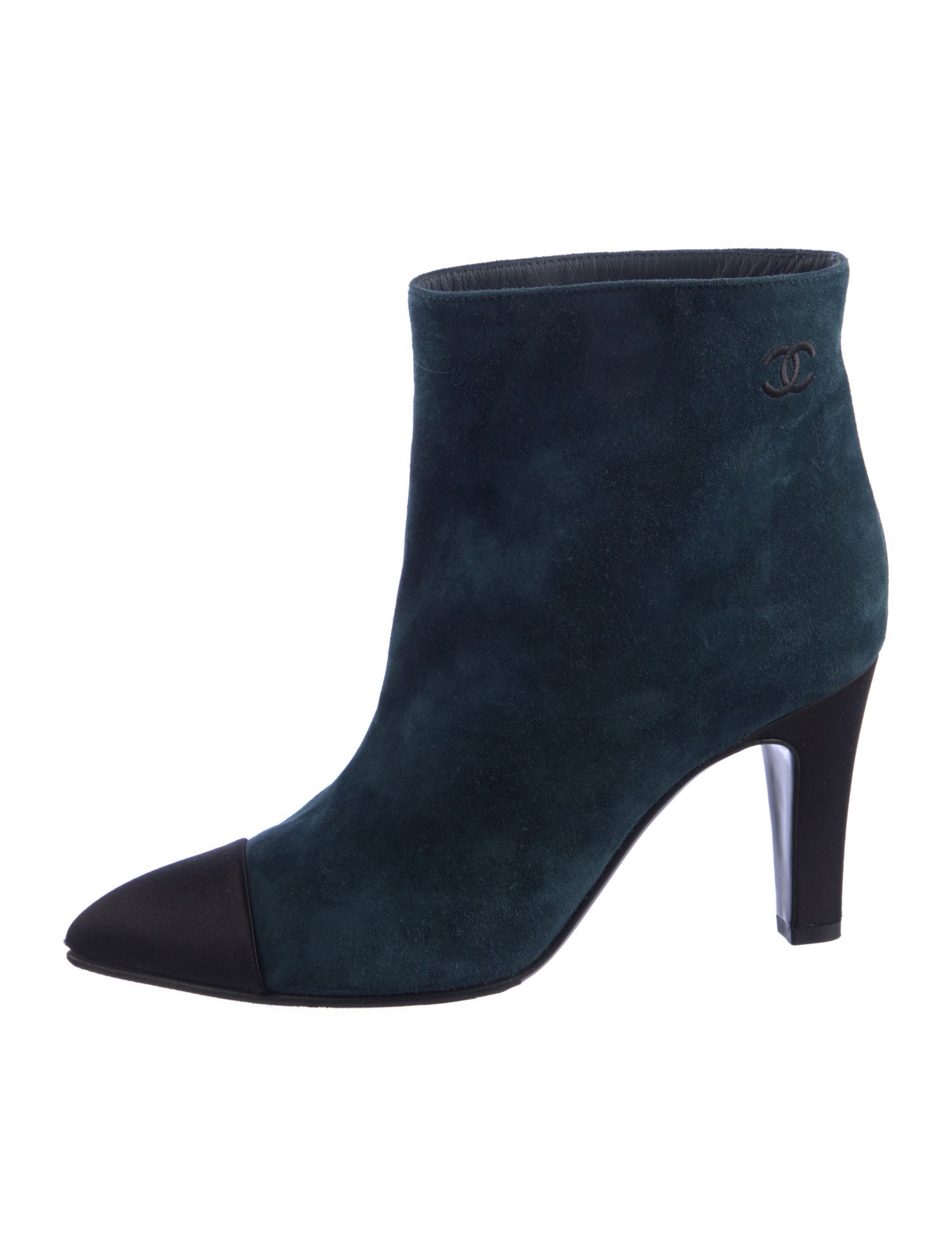 Chanel Interlocking CC Logo Suede Boots