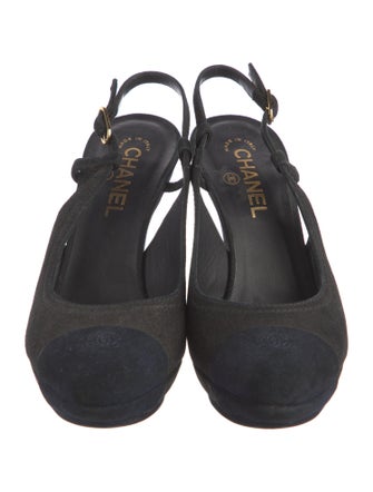 Chanel Interlocking CC Logo Suede Slingback Pumps