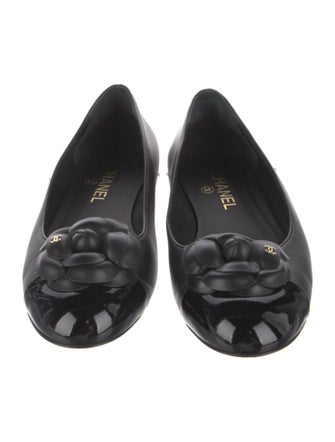 Chanel Interlocking CC Logo Leather Flats