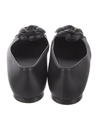 Chanel Interlocking CC Logo Leather Flats