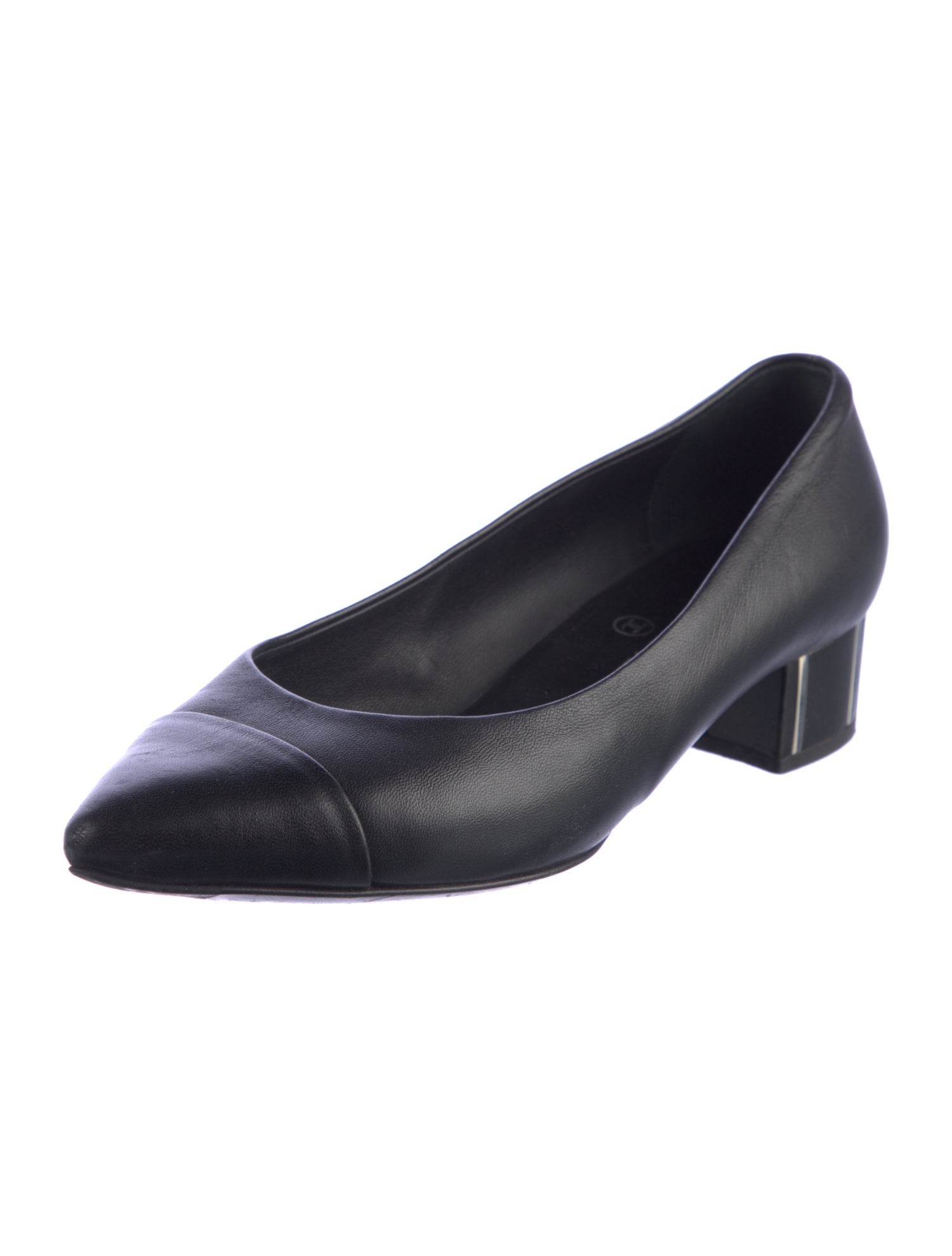 Chanel Interlocking CC Logo Leather Pumps