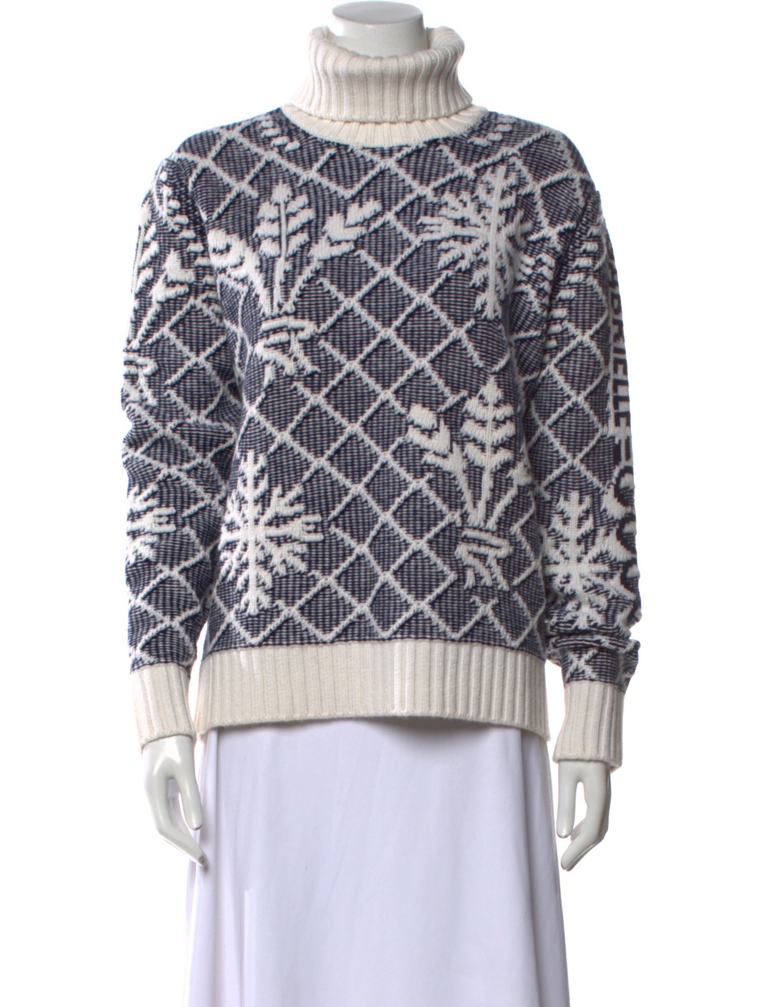 Chanel 2017 Cashmere Sweater