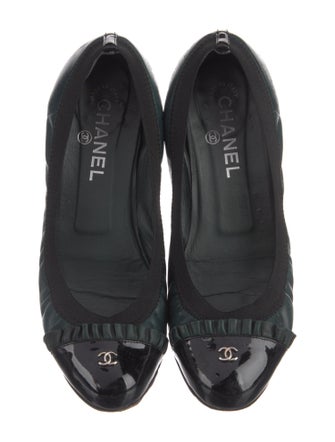 Chanel 2009 Interlocking CC Logo Ballet Flats