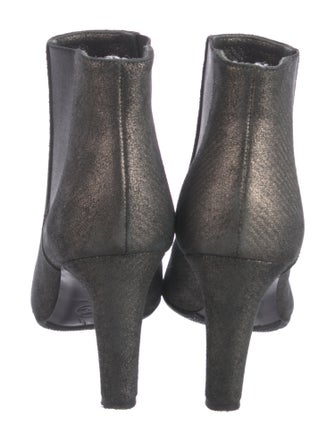 Chanel 2010's Interlocking CC Logo Chelsea Boots