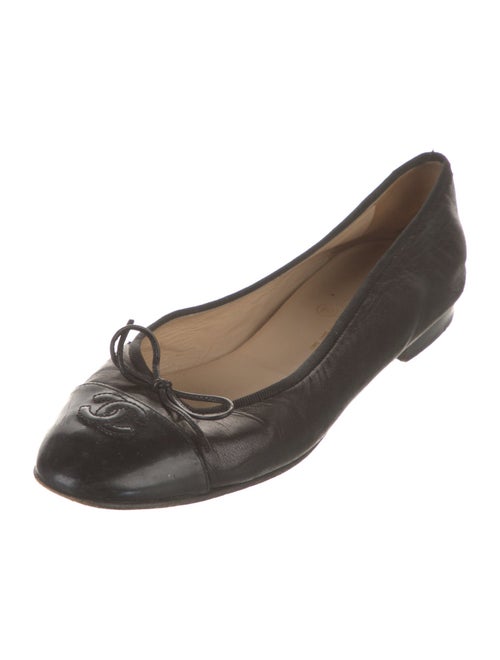 Chanel Interlocking CC Logo Leather Ballet Flats